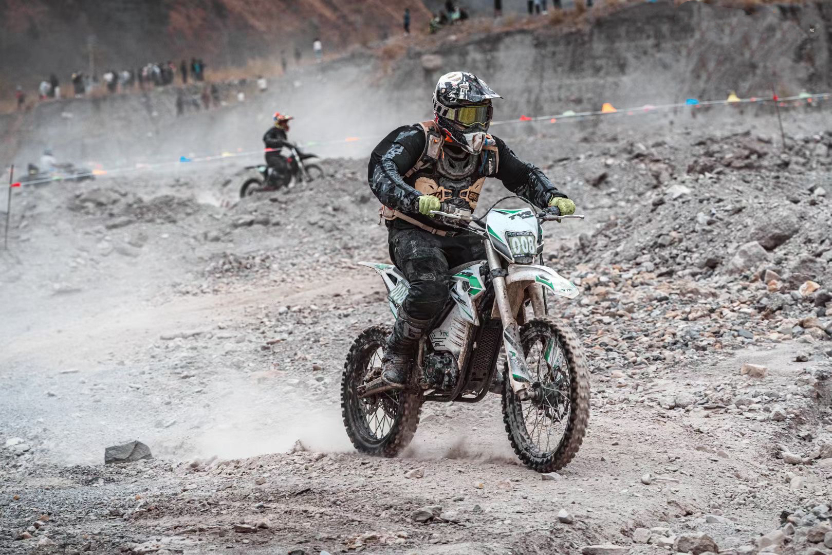 Are Electric Dirt Bikes Right for You?