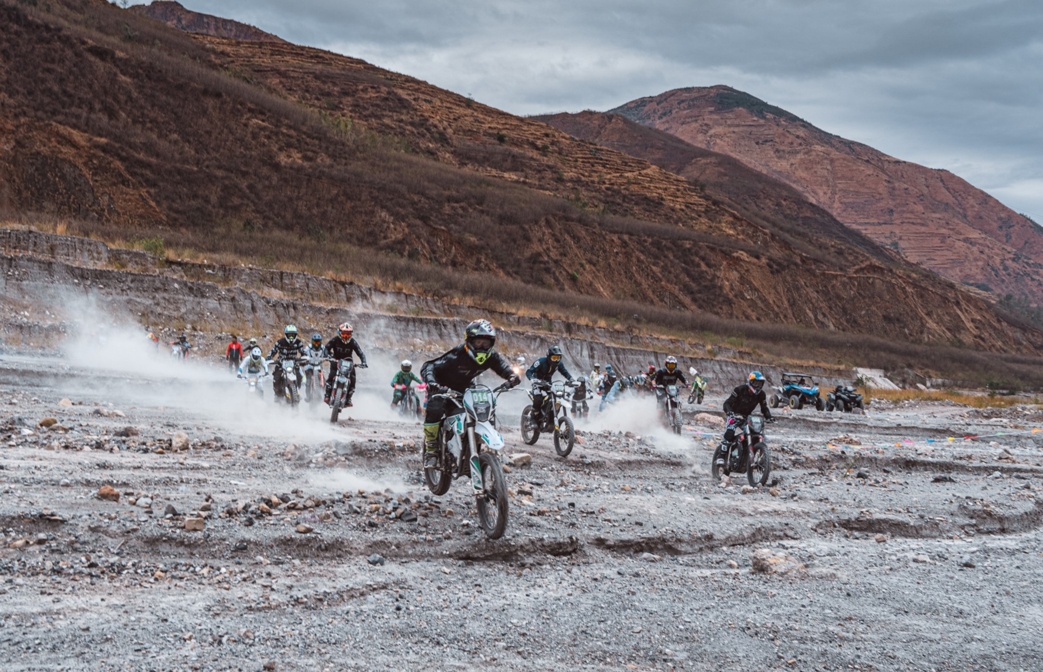 How to Choose Your First Electric Off-Road Motorcycle: Size, Power & Budget